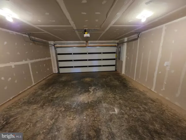 Laurel, MD 20724,1354 CRESTED WOOD DR DR