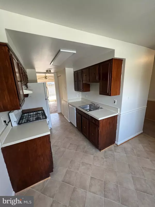 Columbia, MD 21045,5805 MORNINGBIRD LN