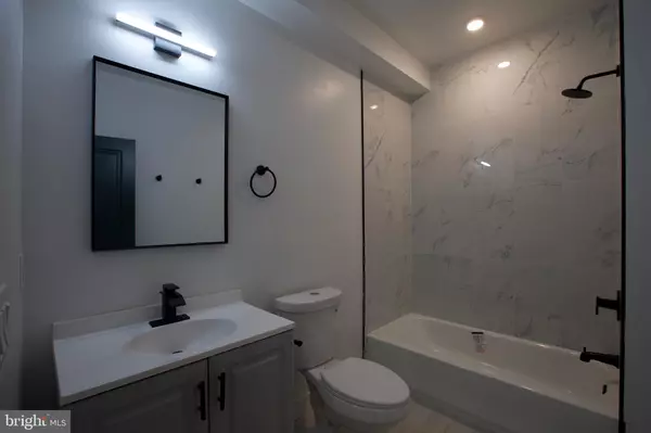 Philadelphia, PA 19133,1224 W SILVER ST #1