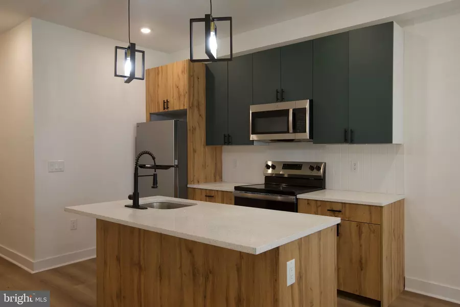 1224 W SILVER ST #1, Philadelphia, PA 19133