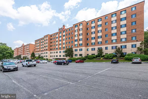 Arlington, VA 22202,1200 S ARLINGTON RIDGE RD S #612