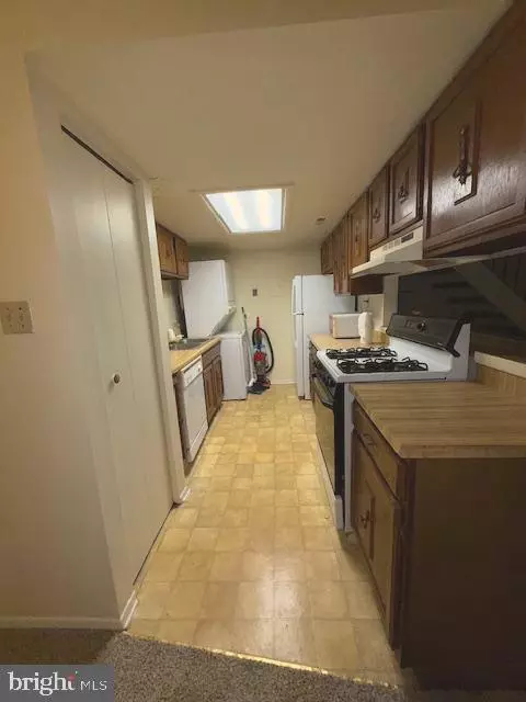 Edgewood, MD 21040,828-C WINDSTREAM WAY #828-C