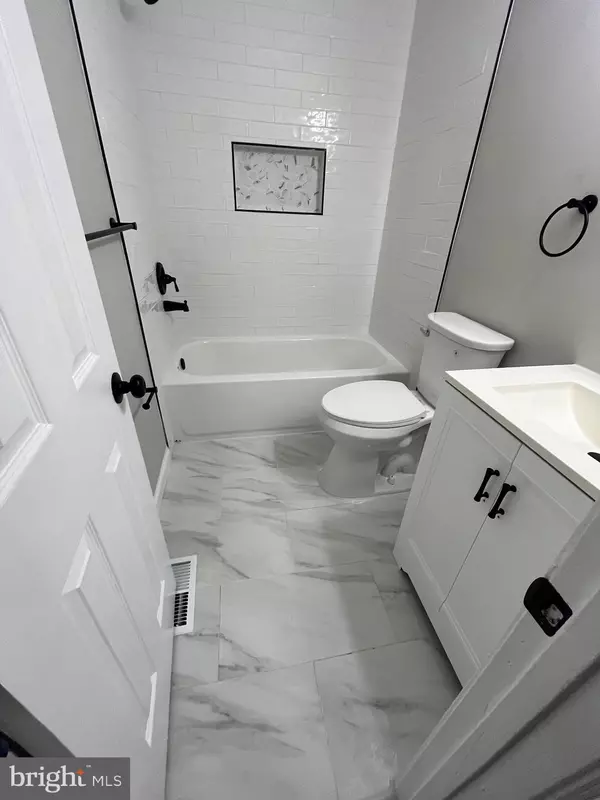 6906 BLUE HOLLY CT, District Heights, MD 20747