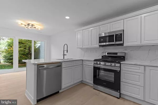 Newtown, PA 18940,4 RANDOLPH CT