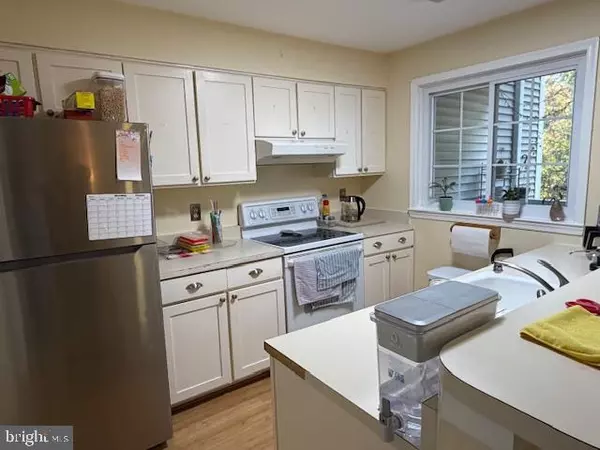 Fairfax, VA 22033,12926-B GRAYS POINTE RD #12926B