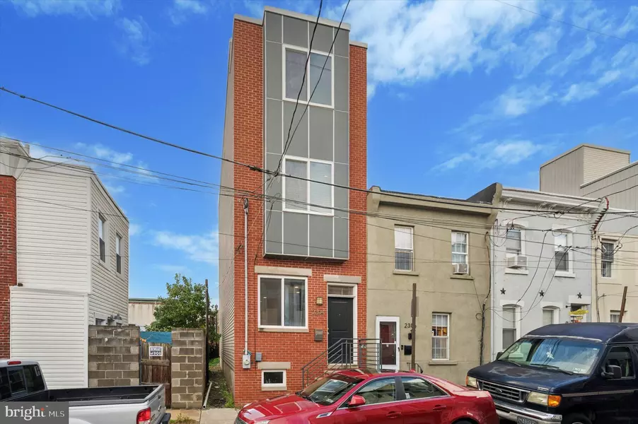 2304 MERCER ST, Philadelphia, PA 19125