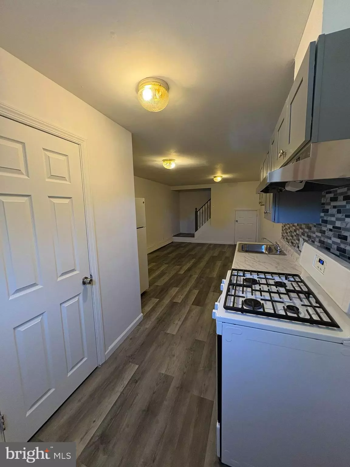 Laurel Springs, NJ 08021,38 BROADWAY #D