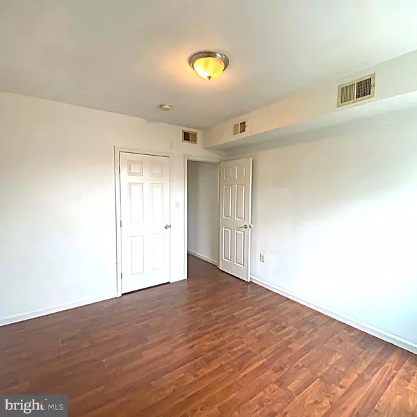 Philadelphia, PA 19139,6006 CHESTNUT ST #2