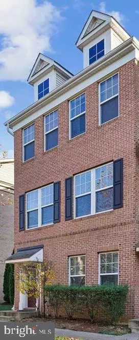 Waldorf, MD 20601,9828 USHERS PL