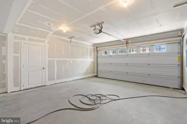 Pikesville, MD 21208,516 DOWNSWING RD