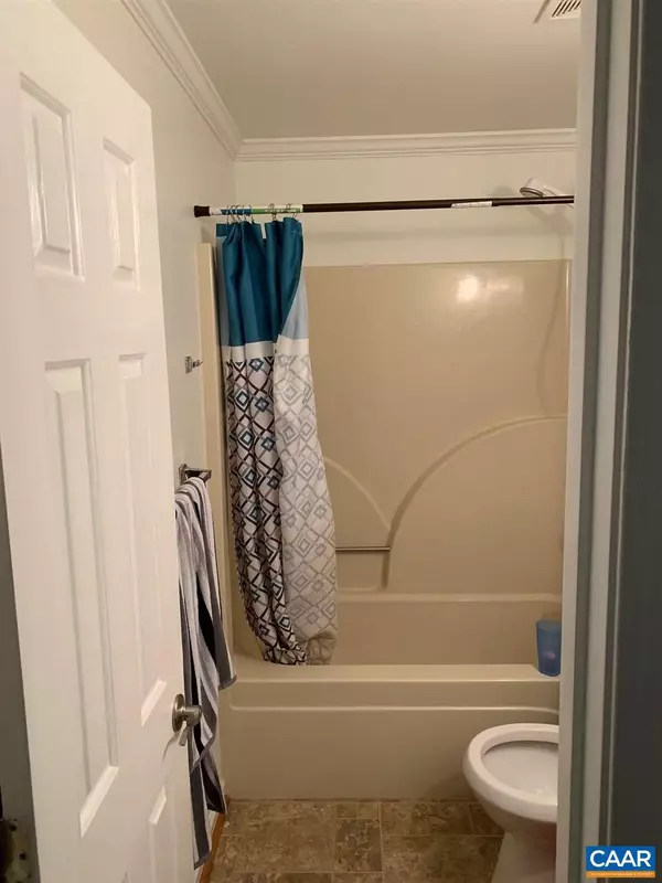 Palmyra, VA 22963,52 RIVERSIDE DR