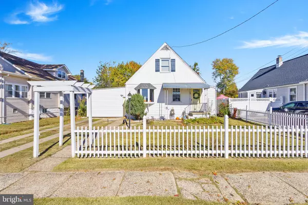 Maple Shade, NJ 08052,29 W BROADWAY