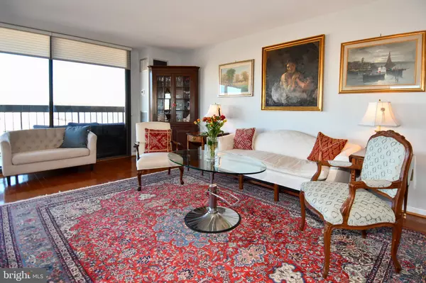 Alexandria, VA 22314,400 MADISON ST #1008