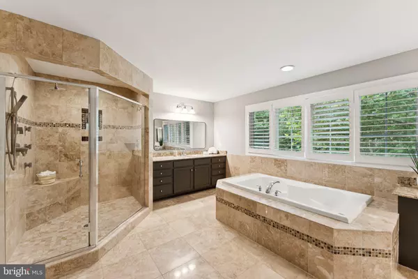 Mclean, VA 22101,7351 NICOLE MARIE CT