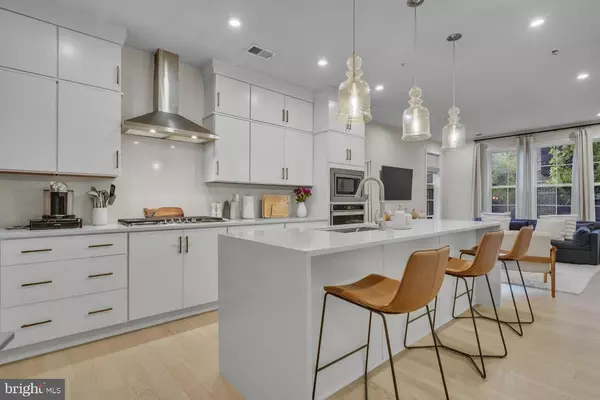 Mclean, VA 22102,7436 BACKETT WOOD TER #505