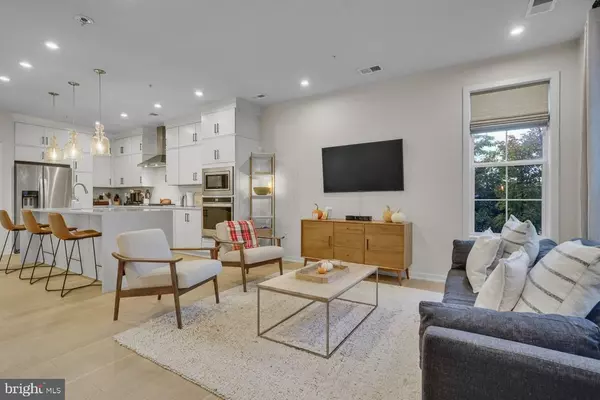 Mclean, VA 22102,7436 BACKETT WOOD TER #505