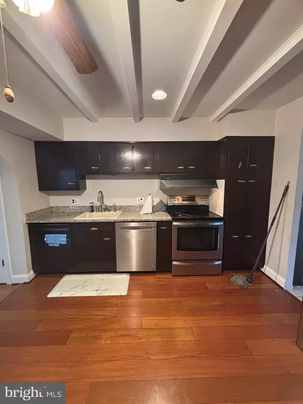 Rockville, MD 20853,14204 LONDON LN