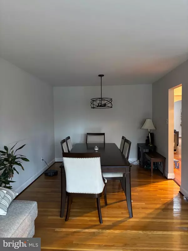 Rockville, MD 20853,14204 LONDON LN