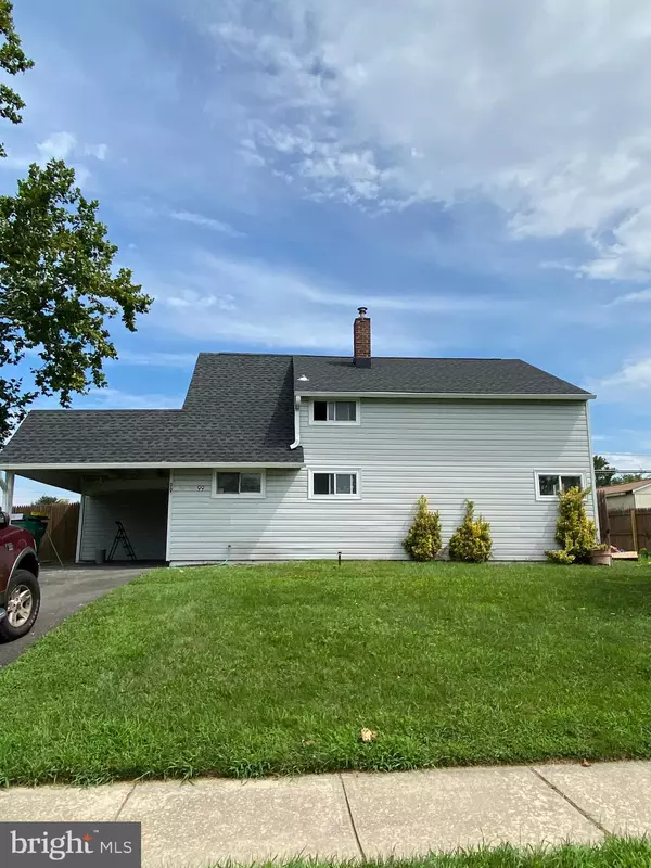 99 INDIAN CREEK PASS, Levittown, PA 19057