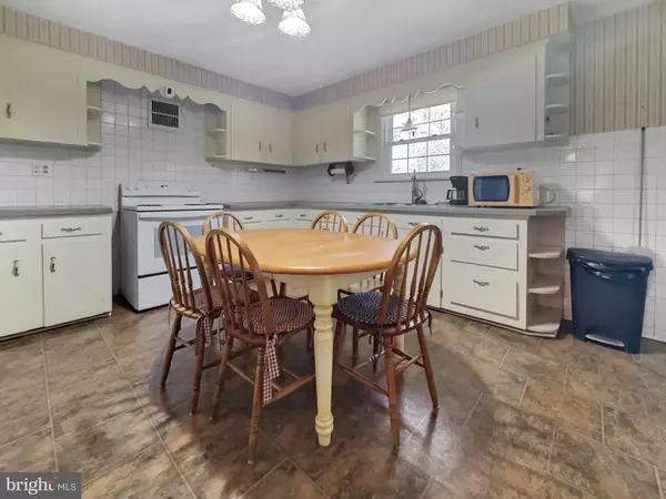 Millville, NJ 08332,1713 HANCE BRIDGE RD