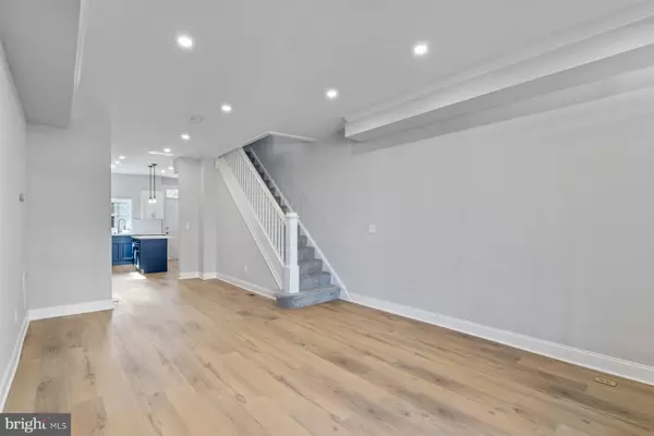 Baltimore, MD 21218,653 BARTLETT AVE