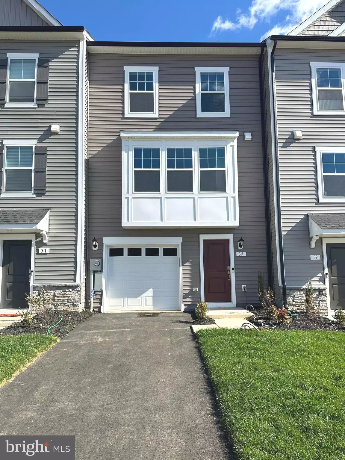 Charles Town, WV 25414,35 BOLINGBROKE WAY