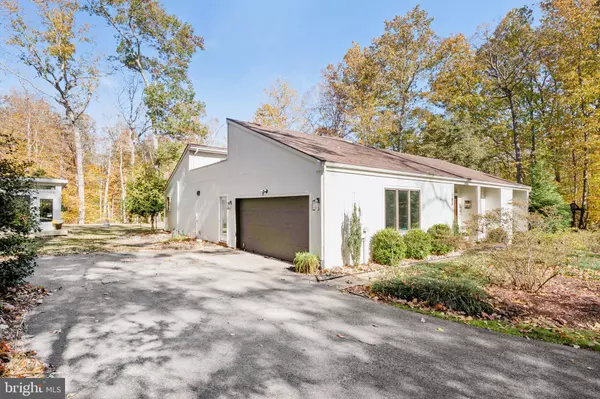 Edgewater, MD 21037,184 OLD BIGHT CT