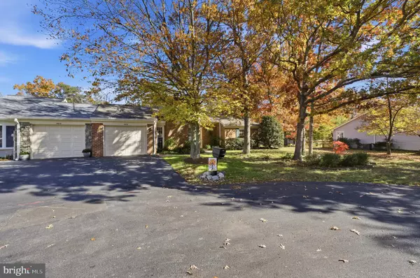 Annapolis, MD 21401,2612 QUIET WATER CV #24