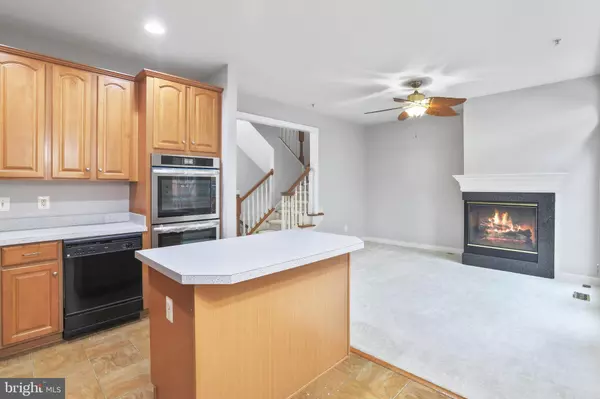 Fort Belvoir, VA 22060,7106 POINT REPLETE CIR