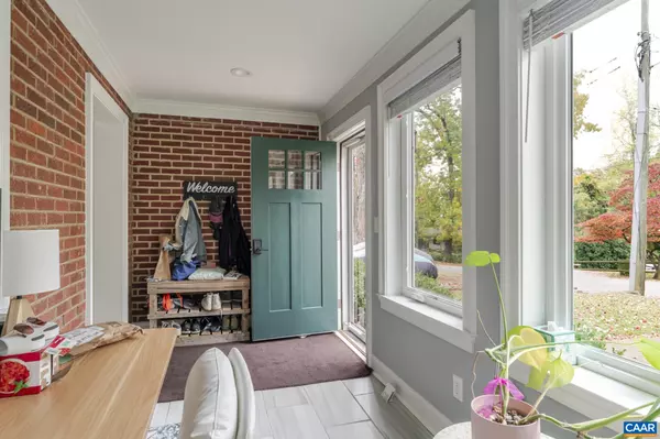 Charlottesville, VA 22903,203 A & B RAYMOND AVE