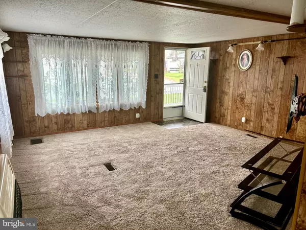 Freeburg, PA 17827,107 E CHURCH ST