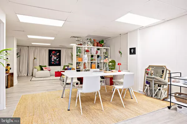 Collingswood, NJ 08108,267 HADDON AVE