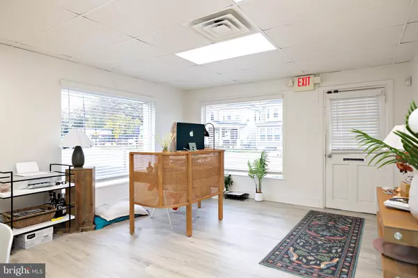 Collingswood, NJ 08108,267 HADDON AVE