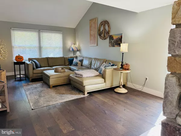 Voorhees, NJ 08043,4 BROOKWOOD DR