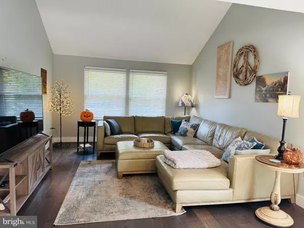 Voorhees, NJ 08043,4 BROOKWOOD DR