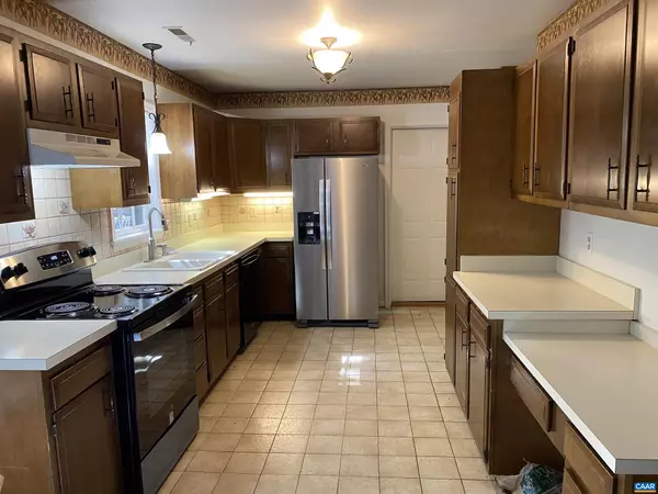 Earlysville, VA 22936,1390 EARLYSVILLE FOREST DR