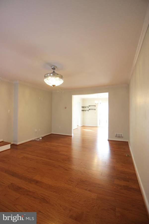 Gaithersburg, MD 20878,311 WHITCLIFF CT