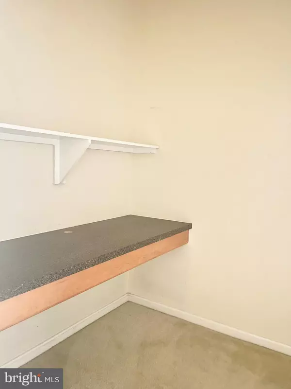 Centreville, VA 20120,13363-I CONNOR DR #I