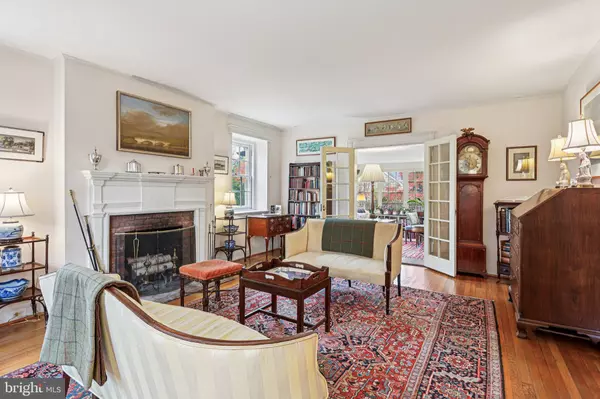 Philadelphia, PA 19118,8720 PROSPECT AVE