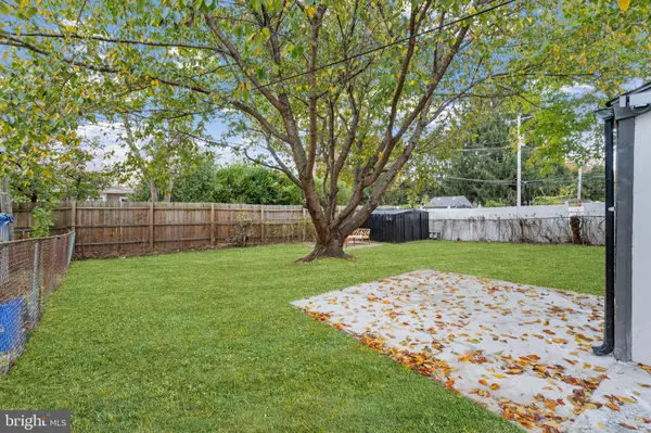 Norristown, PA 19403,214 OXFORD CIR