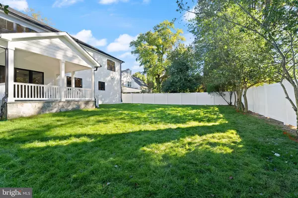 Bethesda, MD 20816,5804 RIDGEFIELD RD