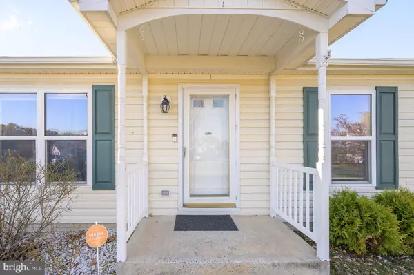 Martinsburg, WV 25405,77 BARBIE LN