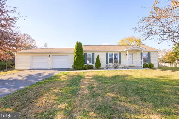 Martinsburg, WV 25405,77 BARBIE LN