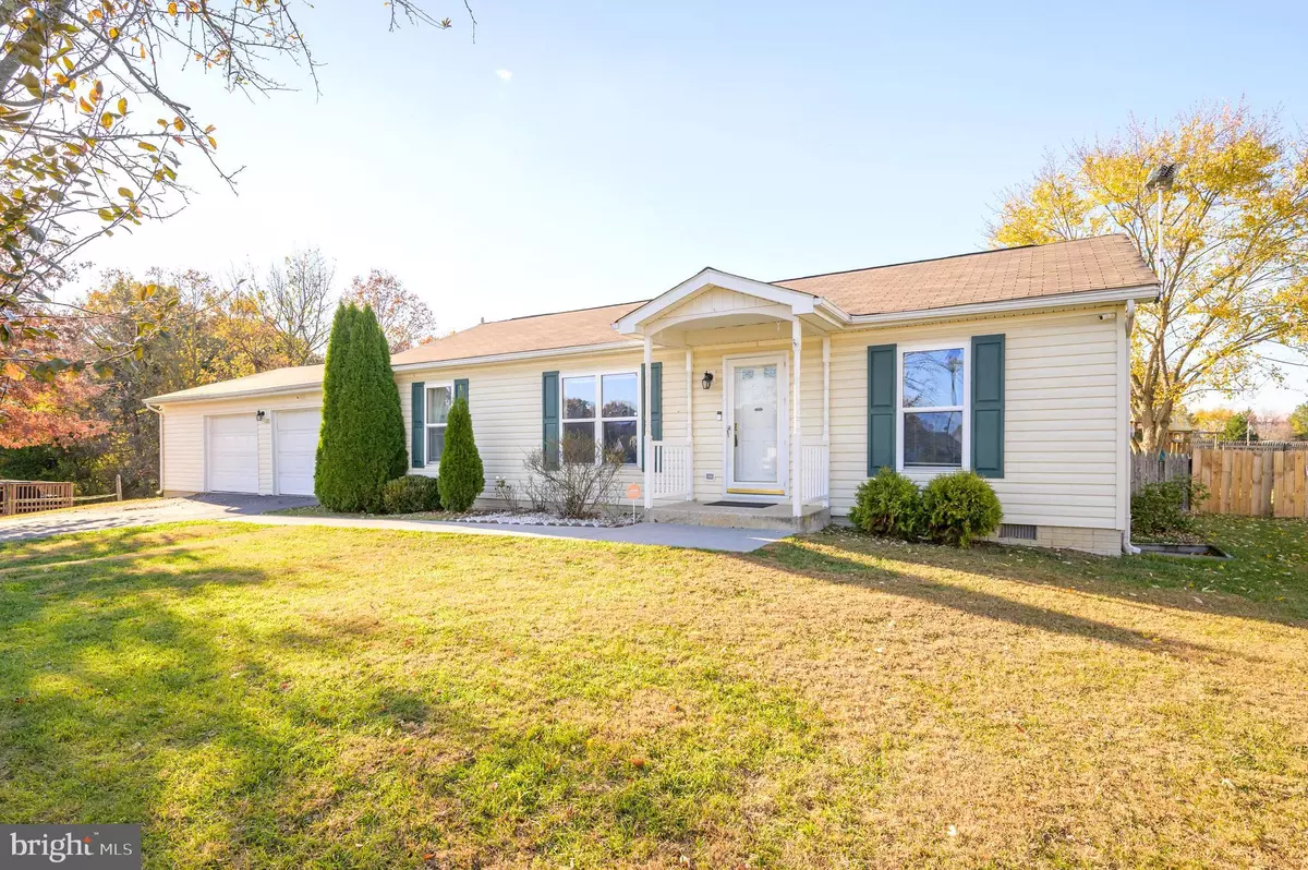 Martinsburg, WV 25405,77 BARBIE LN