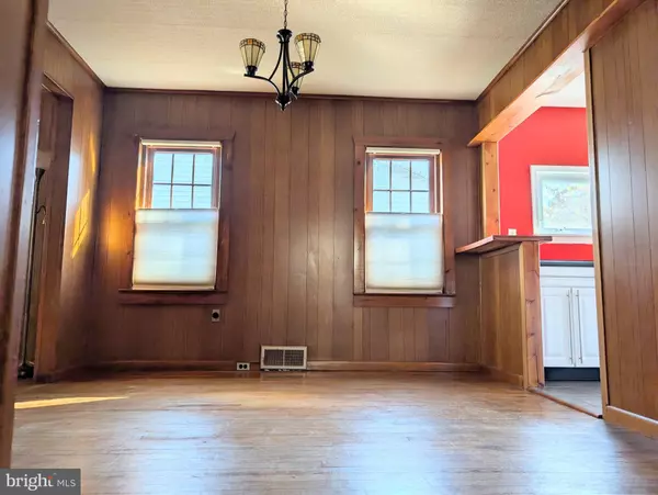 Pitman, NJ 08071,518 WESLEY AVE