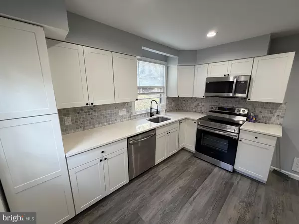 Warminster, PA 18974,687 W BRISTOL RD