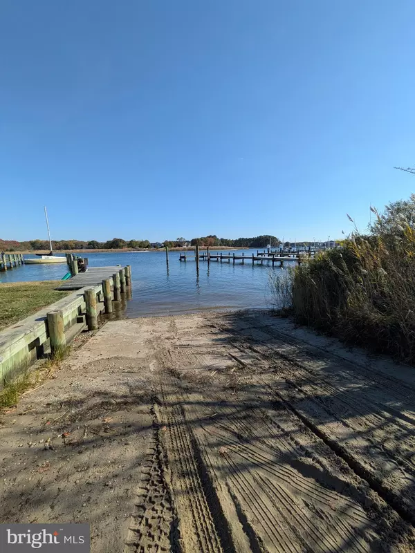 Grasonville, MD 21638,965 CHESTER RIVER DR