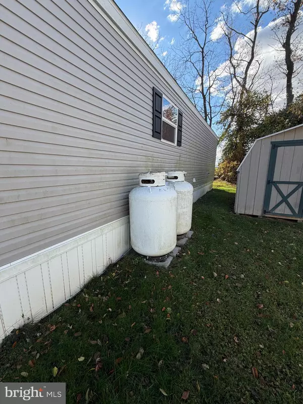 Mertztown, PA 19539,4 ROTH AVE