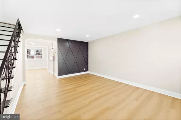 Philadelphia, PA 19135,6321 EDMUND ST