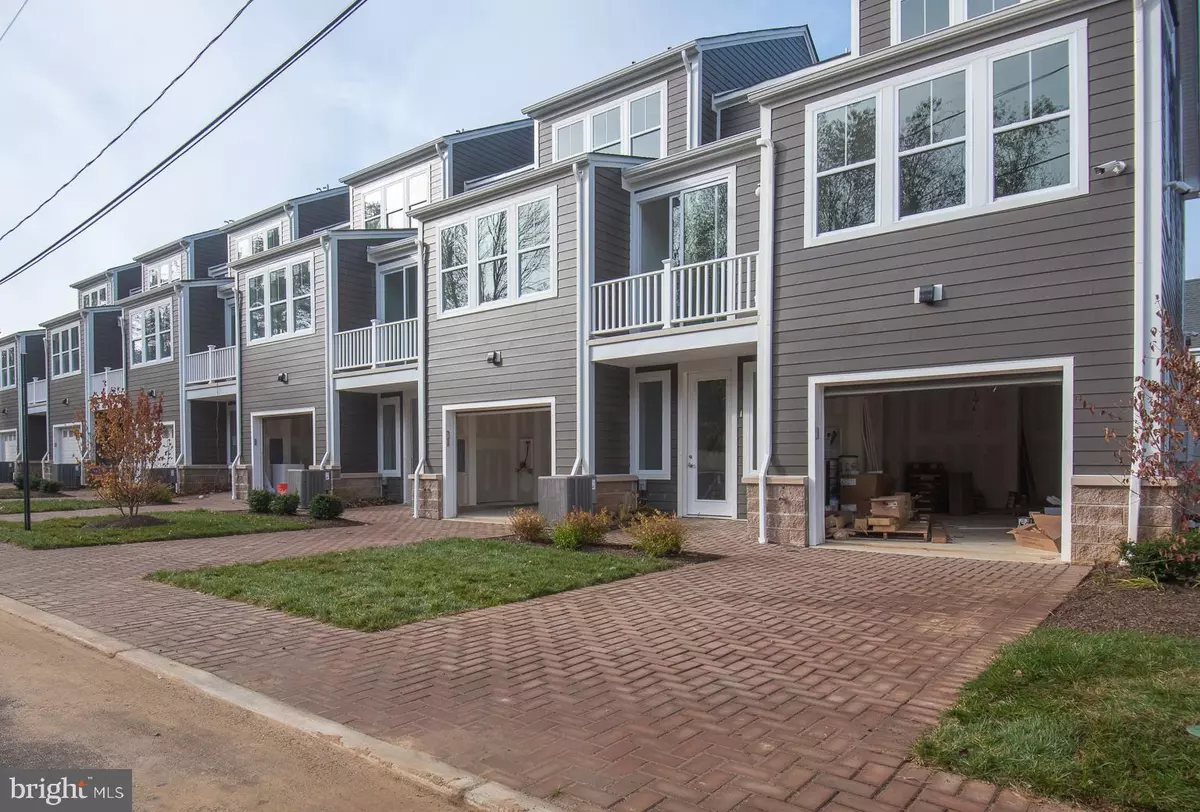 Princeton Junction, NJ 08550,43 PRINCETON HIGHTSTOWN RD #2103